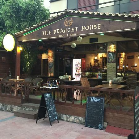 The Draught House Pub-Inn Mália Exterior foto